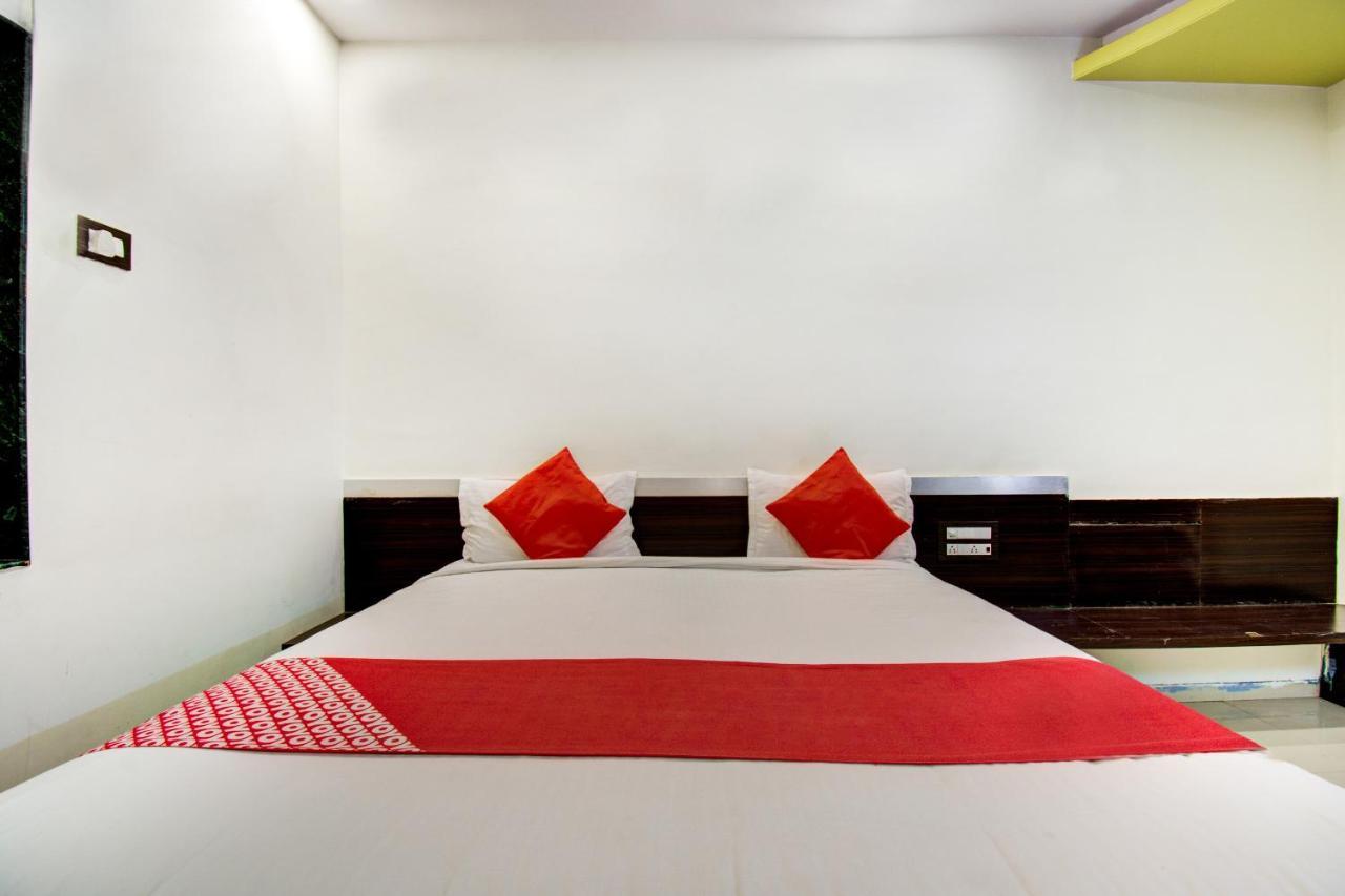 Oyo 11548 Hotel Mrunal Palace Aurangabad  Eksteriør billede