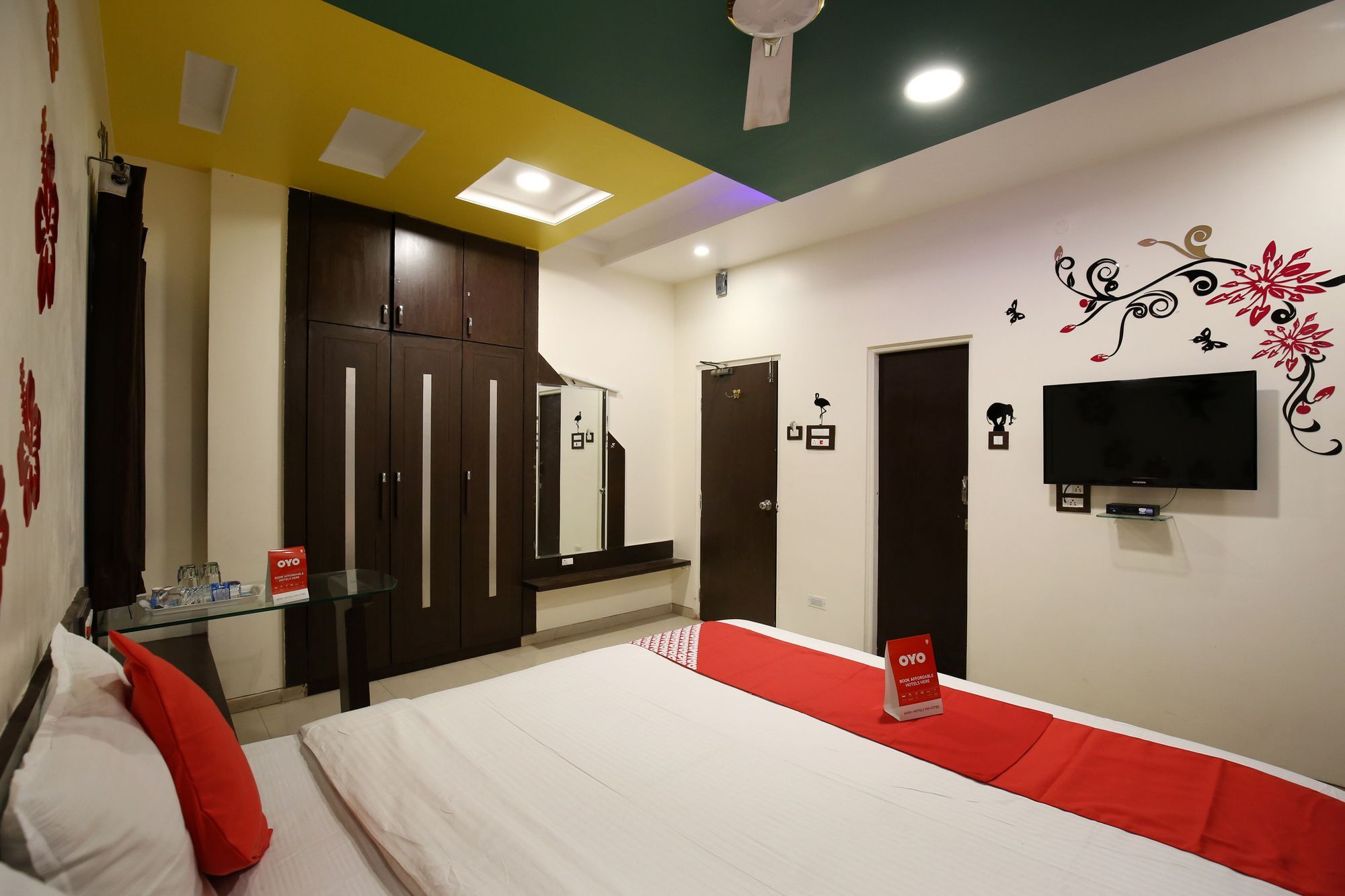 Oyo 11548 Hotel Mrunal Palace Aurangabad  Eksteriør billede